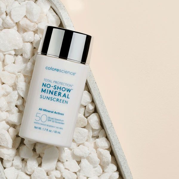 Прозорий мінеральний сонцезахисний флюїд Total Protection No-Show Mineral Sunscreen SPF 50 50ml 000125 фото